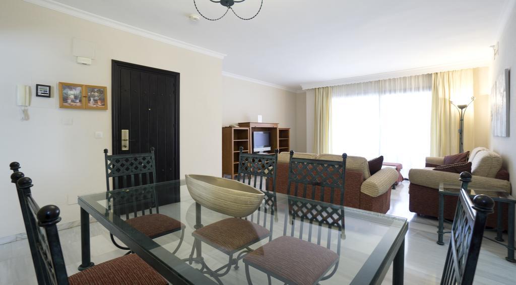 Ferienwohnung Club Jardines Del Puerto Marbella Exterior foto