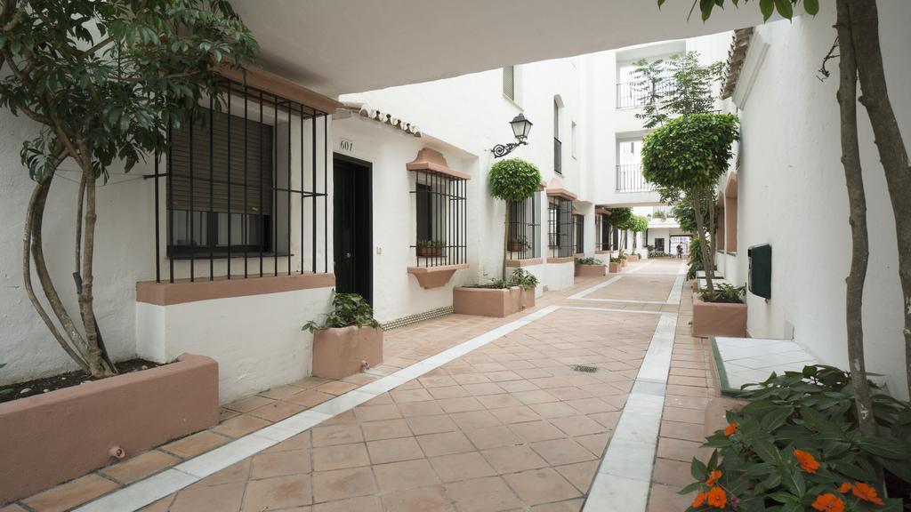 Ferienwohnung Club Jardines Del Puerto Marbella Exterior foto