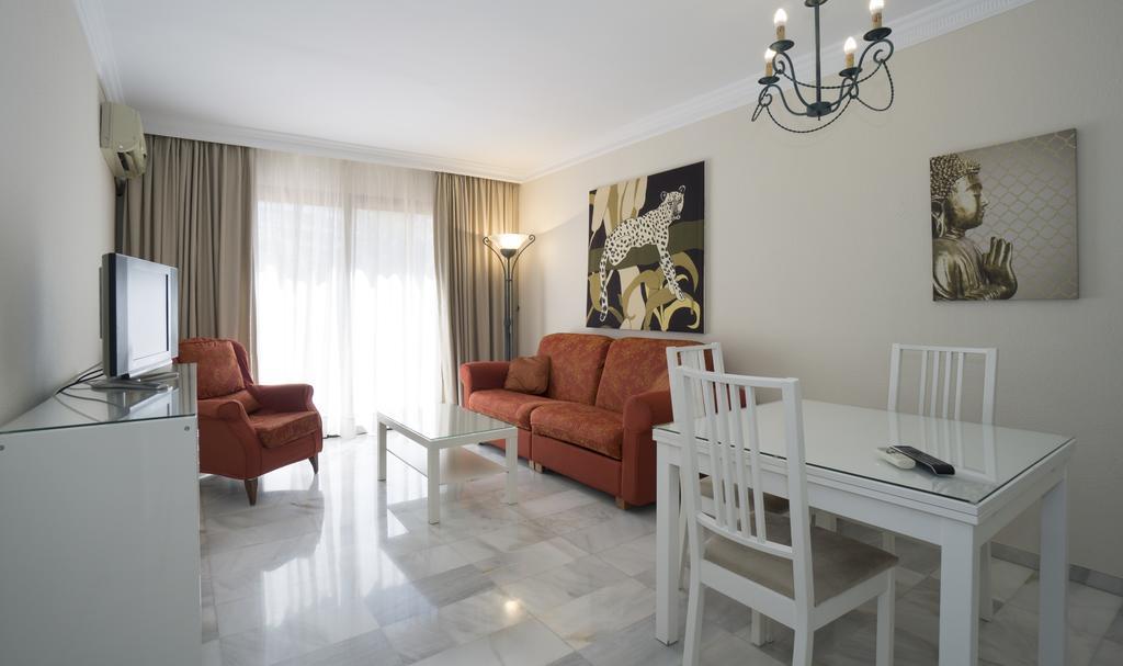 Ferienwohnung Club Jardines Del Puerto Marbella Exterior foto