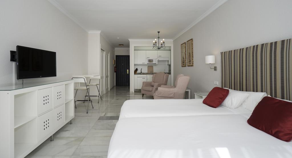 Ferienwohnung Club Jardines Del Puerto Marbella Exterior foto