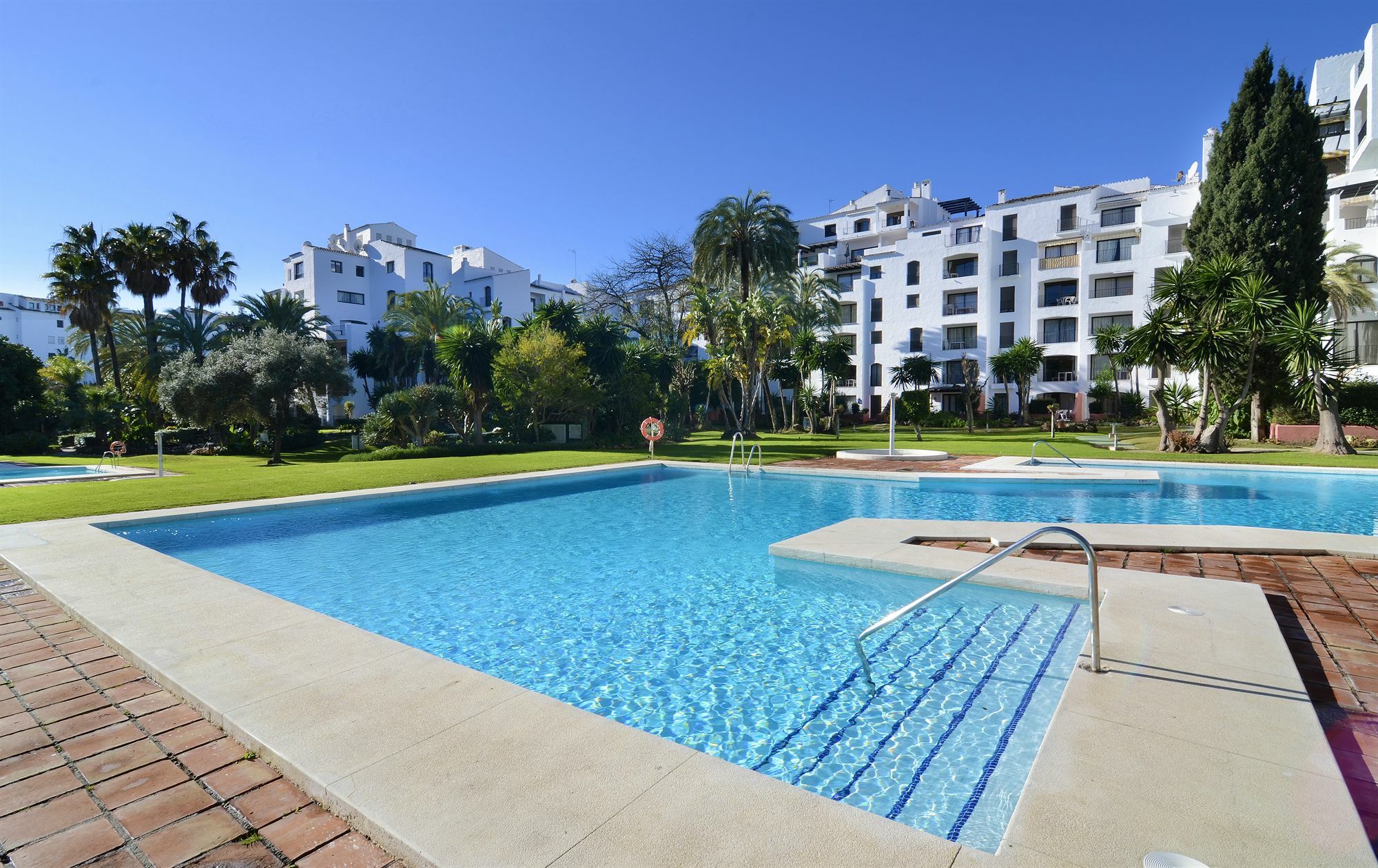 Ferienwohnung Club Jardines Del Puerto Marbella Exterior foto